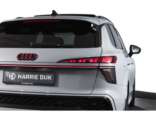 Audi Q3 1.5 e-hybrid 272 PK S edition | S/K-Panodak | Elek. Trekhaak | Tech Pack Plus | Adapt. Cruise | S... ActivLease financial lease