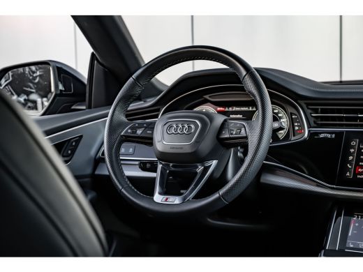 Audi Q8 60 TFSI e quattro Pro Line S Competition 490 PK | Vierwielbesturing | Panoramadak | B&O | Super S... ActivLease financial lease
