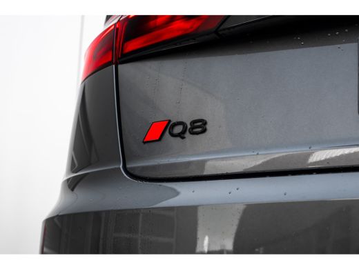 Audi Q8 60 TFSI e quattro Pro Line S Competition 490 PK | Vierwielbesturing | Panoramadak | B&O | Super S... ActivLease financial lease