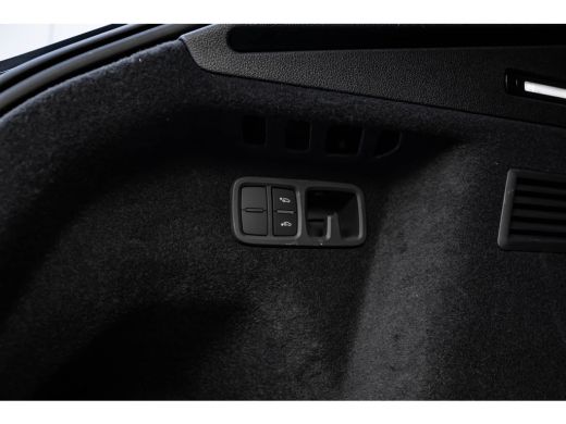 Audi Q8 60 TFSI e quattro Pro Line S Competition 490 PK | Vierwielbesturing | Panoramadak | B&O | Super S... ActivLease financial lease