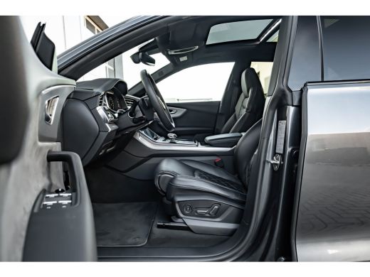Audi Q8 60 TFSI e quattro Pro Line S Competition 490 PK | Vierwielbesturing | Panoramadak | B&O | Super S... ActivLease financial lease