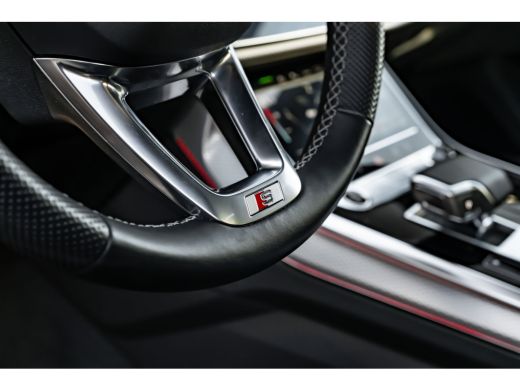 Audi Q8 60 TFSI e quattro Pro Line S Competition 490 PK | Vierwielbesturing | Panoramadak | B&O | Super S... ActivLease financial lease