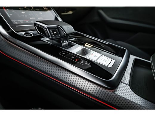 Audi Q8 60 TFSI e quattro Pro Line S Competition 490 PK | Vierwielbesturing | Panoramadak | B&O | Super S... ActivLease financial lease