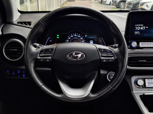 Hyundai Kona EV Limited 64 kWh | Apple Carplay/Android Auto | Stoel/stuurverwarming | Stoelverkoeling | Krell ... ActivLease financial lease
