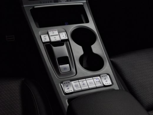 Hyundai Kona EV Limited 64 kWh | Apple Carplay/Android Auto | Stoel/stuurverwarming | Stoelverkoeling | Krell ... ActivLease financial lease