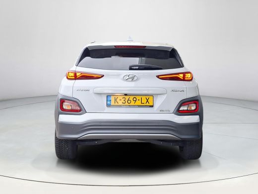 Hyundai Kona EV Limited 64 kWh | Apple Carplay/Android Auto | Stoel/stuurverwarming | Stoelverkoeling | Krell ... ActivLease financial lease