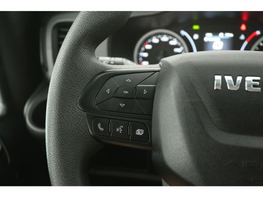 Iveco Daily 35S16V 2.3 352 L2H2 157pk | 3500KG Trekgew. | Trekhaak | Clima | 3 Zits | Parkeersens. ActivLease financial lease