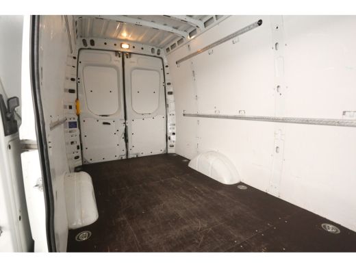 Iveco Daily 35S16V 2.3 352 L2H2 157pk | 3500KG Trekgew. | Trekhaak | Clima | 3 Zits | Parkeersens. ActivLease financial lease