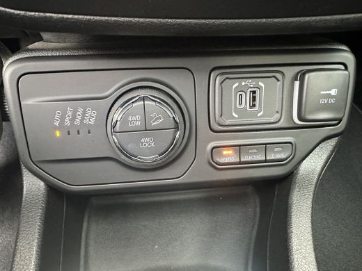 Jeep Renegade 4xe 240PK Plug-in Hybrid The North Star (Elektrisch Schuifdak - Navigatie - Adaptieve Cruise Cont... ActivLease financial lease
