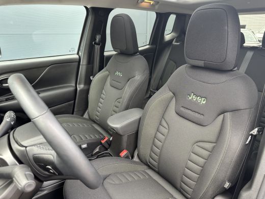 Jeep Renegade 4xe 240PK Plug-in Hybrid The North Star (Elektrisch Schuifdak - Navigatie - Adaptieve Cruise Cont... ActivLease financial lease
