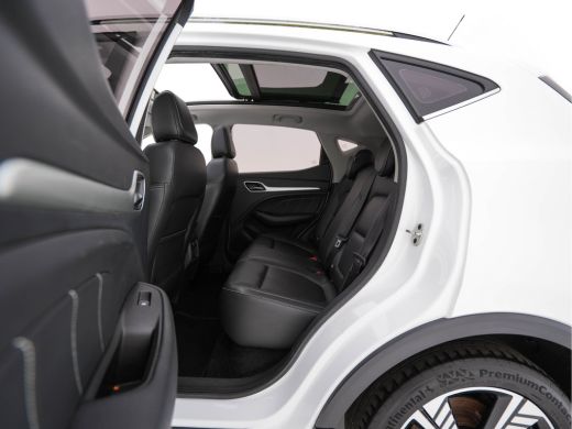 MG ZS EV EV Luxury 45 kWh {SoH-87%} (INCL-BTW) Aut. *PANO | LEATHER | CCS-FASTLOADER | KEYLESS | NAVI-FULL... ActivLease financial lease