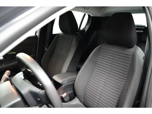 Peugeot e-208 EV Active 50 kWh LED | Parkeersensoren Achter | Carplay (Draadloos) | Climate Control | Cruise Co... ActivLease financial lease