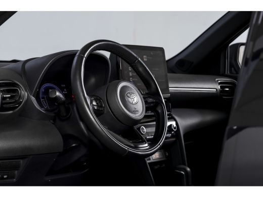 Toyota Yaris Cross 1.5 Hybrid 115 Dynamic | Dig.Cockpit | Adapt.Cruise | Stoel-+stuurverwarming | Camera | PDC | NAV... ActivLease financial lease