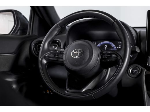Toyota Yaris Cross 1.5 Hybrid 115 Dynamic | Dig.Cockpit | Adapt.Cruise | Stoel-+stuurverwarming | Camera | PDC | NAV... ActivLease financial lease