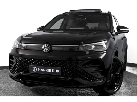 Volkswagen Tiguan 1.5 eHybrid 272PK R-Line Edition | Black Style | 15 inch Navi | Elek. Trekhaak | IQ Light | S/K-P... ActivLease financial lease