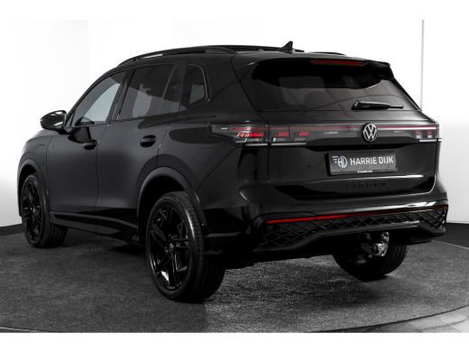 Volkswagen Tiguan 1.5 eHybrid 272PK R-Line Edition | Black Style | 15 inch Navi | Elek. Trekhaak | IQ Light | S/K-P... ActivLease financial lease