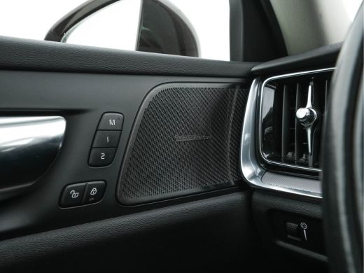 Volvo  V60 Cross Country 2.0 D4 AWD Pro Aut. *LEATHER | FULL-LED | HARMAN/KARDON-AUDIO | NAVI-FULLMAP | MEMO... ActivLease financial lease