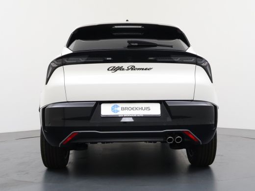 Alfa Romeo Junior Ibrida 1.2 Sport Speciale | Achterlichten LED | Achteruitrijcamera met 180&deg; Area view | Adaptive ... ActivLease financial lease