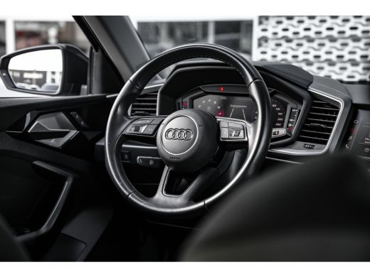 Audi A1 Sportback Sportback 25 TFSI S edition | Stoelverwarming | Apply Carplay | ActivLease financial lease