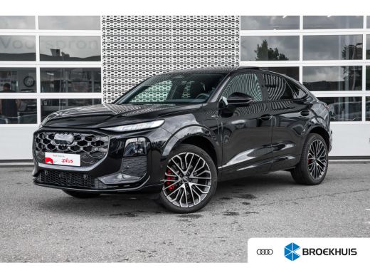 Audi Q3 1.5 e-hybrid S edition | Panoramadak | 360 Camera | Tech Pro | | Cruise control adaptief met Stop... ActivLease financial lease