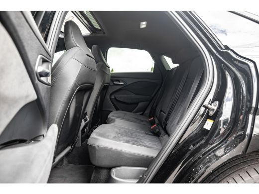Audi Q3 1.5 e-hybrid S edition | Panoramadak | 360 Camera | Tech Pro | | Cruise control adaptief met Stop... ActivLease financial lease