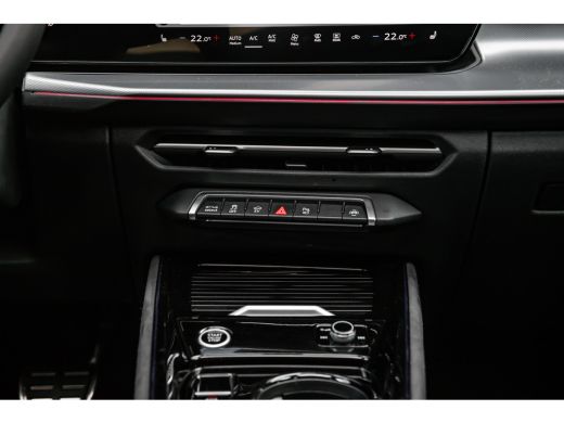 Audi Q3 1.5 e-hybrid S edition | Panoramadak | 360 Camera | Tech Pro | | Cruise control adaptief met Stop... ActivLease financial lease
