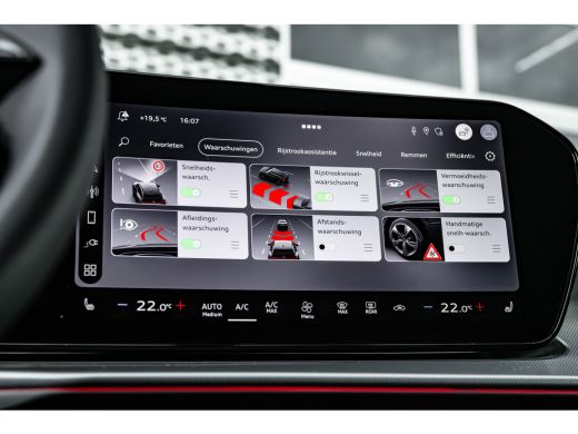 Audi Q3 1.5 e-hybrid S edition | Panoramadak | 360 Camera | Tech Pro | | Cruise control adaptief met Stop... ActivLease financial lease