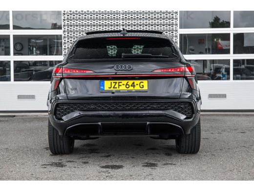 Audi Q3 1.5 e-hybrid S edition | Panoramadak | 360 Camera | Tech Pro | | Cruise control adaptief met Stop... ActivLease financial lease