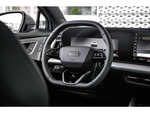 Audi Q4 Sportback e-tron S edition quattro performance 82 kWh | Panoramadak | HUD | Memory | Sonos | 360 Camera | | Apple ... ActivLease financial lease