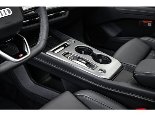 Audi Q4 Sportback e-tron S edition quattro performance 82 kWh | Panoramadak | HUD | Memory | Sonos | 360 Camera | | Apple ... ActivLease financial lease