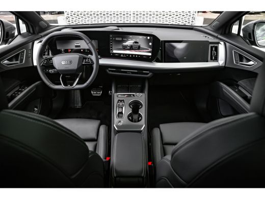 Audi Q4 Sportback e-tron S edition quattro performance 82 kWh | Panoramadak | HUD | Memory | Sonos | 360 Camera | | Apple ... ActivLease financial lease