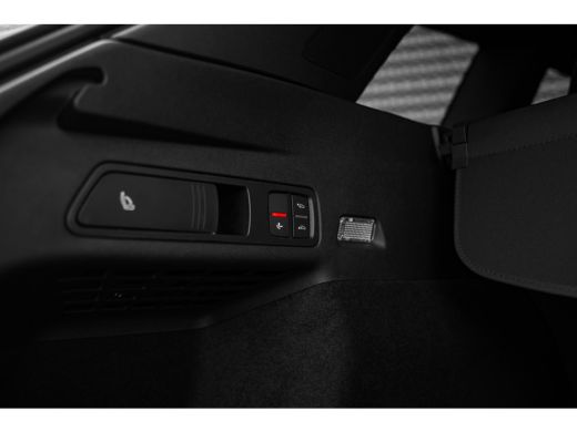 Audi Q6 e-tron S edition | Adaptive air suspension | Adaptive cruise control | Audi sound system ActivLease financial lease