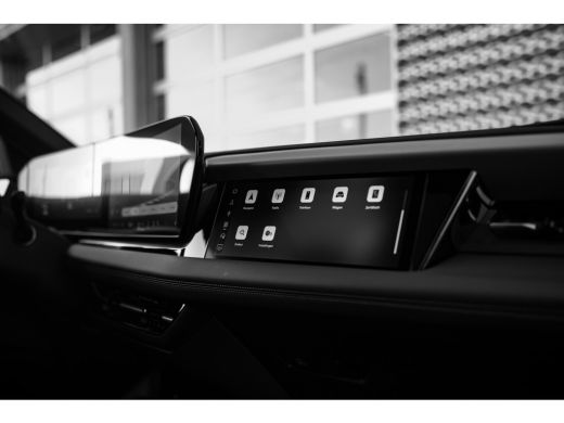 Audi Q6 e-tron S edition | Adaptive air suspension | Adaptive cruise control | Audi sound system ActivLease financial lease