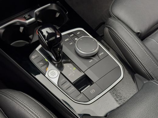 BMW 2 Serie Gran Coup&eacute; 220i AUT7 M-SPORT PANODAK SPORTLEDER NAVI CAMERA DIGI-DASH APPLE-CARPLAY LED LMV PDC ActivLease financial lease
