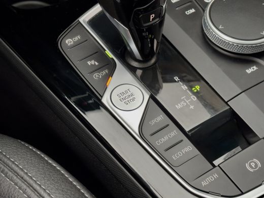 BMW 2 Serie Gran Coup&eacute; 220i AUT7 M-SPORT PANODAK SPORTLEDER NAVI CAMERA DIGI-DASH APPLE-CARPLAY LED LMV PDC ActivLease financial lease