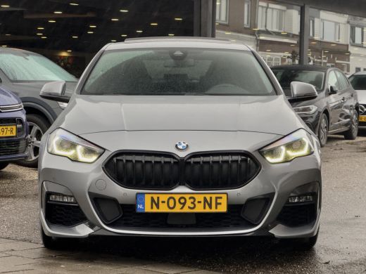 BMW 2 Serie Gran Coup&eacute; 220i AUT7 M-SPORT PANODAK SPORTLEDER NAVI CAMERA DIGI-DASH APPLE-CARPLAY LED LMV PDC ActivLease financial lease