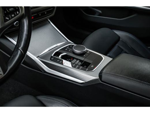 BMW 3 Serie Touring 320i 184PK | Facelift | M-sport | Sfeerverlichting | Ledere Bekleding | Stoelverwarming |... ActivLease financial lease