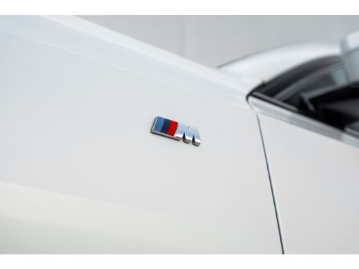 BMW 3 Serie Touring 320i 184PK | Facelift | M-sport | Sfeerverlichting | Ledere Bekleding | Stoelverwarming |... ActivLease financial lease