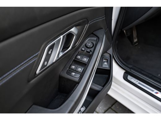 BMW 3 Serie Touring 320i 184PK | Facelift | M-sport | Sfeerverlichting | Ledere Bekleding | Stoelverwarming |... ActivLease financial lease