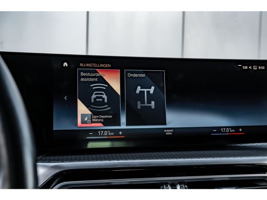 BMW 3 Serie Touring 320i 184PK | Facelift | M-sport | Sfeerverlichting | Ledere Bekleding | Stoelverwarming |... ActivLease financial lease