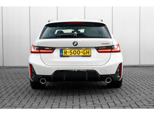 BMW 3 Serie Touring 320i 184PK | Facelift | M-sport | Sfeerverlichting | Ledere Bekleding | Stoelverwarming |... ActivLease financial lease