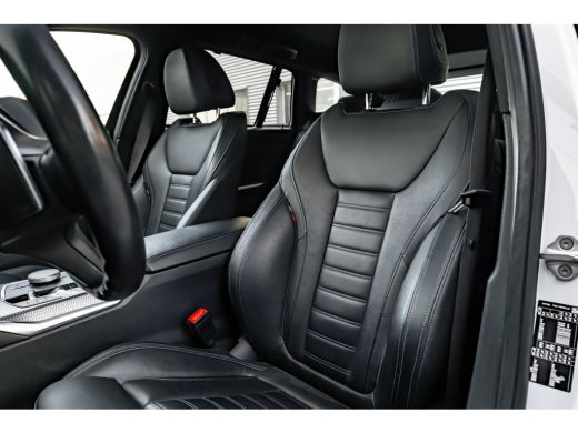 BMW 3 Serie Touring 320i 184PK | Facelift | M-sport | Sfeerverlichting | Ledere Bekleding | Stoelverwarming |... ActivLease financial lease