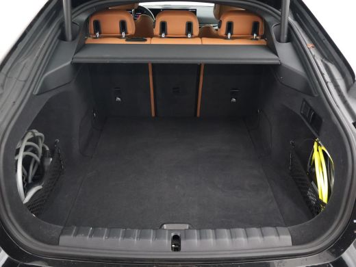 BMW i4 eDrive40 84 kWh M-SPORT + ADAPTIVE CRUISE | SFEERVERLICHTING | LEDER SPORTINTERIEUR ActivLease financial lease