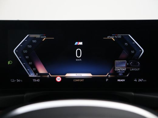 BMW i4 eDrive40 84 kWh M-SPORT + ADAPTIVE CRUISE | SFEERVERLICHTING | LEDER SPORTINTERIEUR ActivLease financial lease