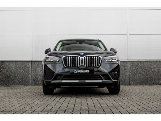 BMW X3 xDrive30e SOH 99% / LED / Camera / All-Season / Carplay / ActivLease financial lease