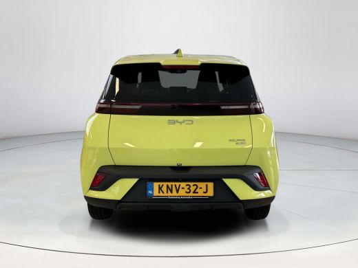 BYD DOLPHIN SURF Active 30 kWh | Direct Leverbaar | Achteruitrijcamera | 220 km WLTP | &euro;2000 Voordeel ActivLease financial lease
