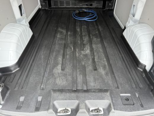 Ford E-Transit Custom 65kWh 136PK Elektrisch L1 344KM WLTP 2300kg Trekvermogen BEV Snelladen LED ACC Camera Carplay Par... ActivLease financial lease