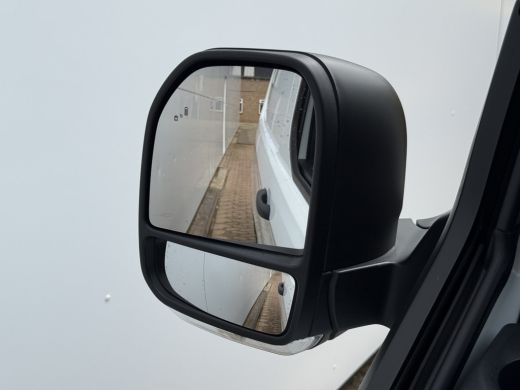 Ford E-Transit Custom 65kWh 136PK Elektrisch L1 344KM WLTP 2300kg Trekvermogen BEV Snelladen LED ACC Camera Carplay Par... ActivLease financial lease
