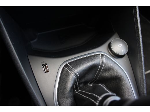 Ford Fiesta 1.0 EcoBoost Titanium | ORIGINEEL NL! | DEALER OH! | CARPLAY | CRUISE | CLIMATE CONTROL | PARK SE... ActivLease financial lease