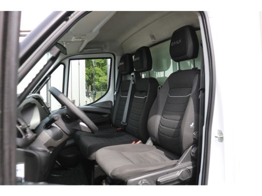 Iveco Daily 35S18 3.0 Automaat Bakwagen met Laadklep ActivLease financial lease